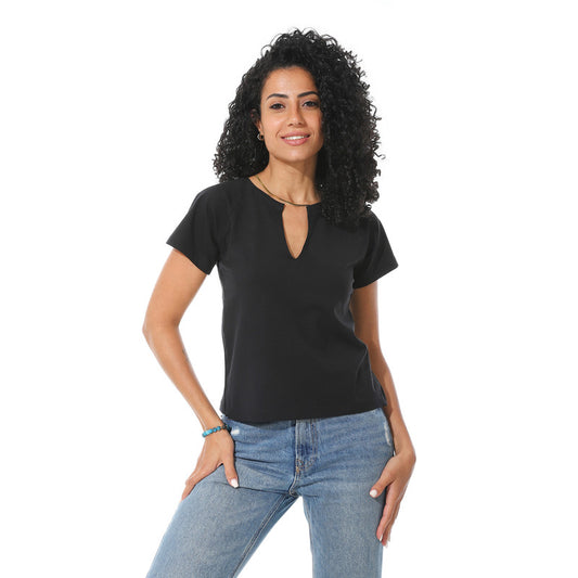 opened crew neck, crossed back t-shirt